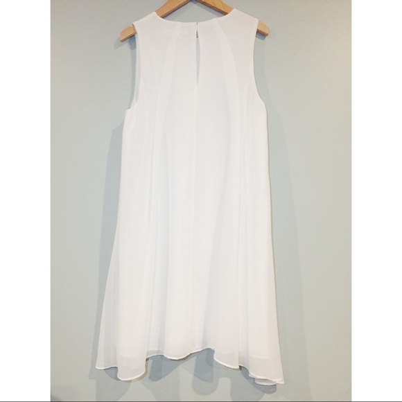 💕NEW BCBGENERATION WHITE SUMMER DRESS FORMAL - Picture 2 of 3